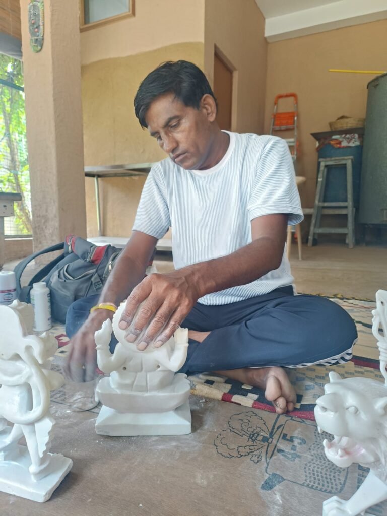 Karigar at work